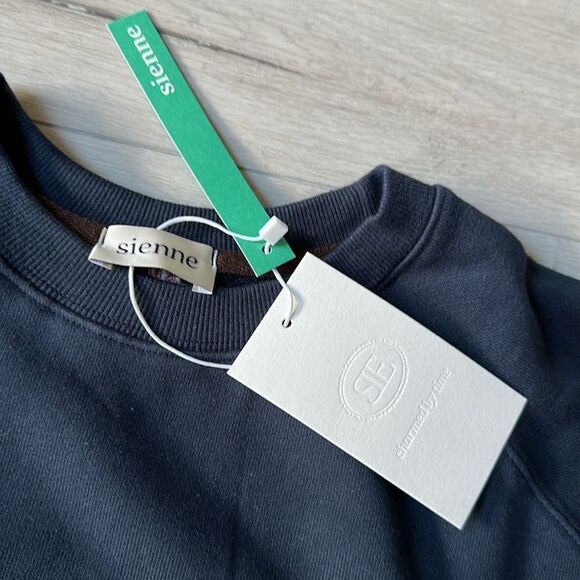 Sienne Patch Sweatshirts Navy SZ M NWT IN PACKAGING - Picture 4 of 4